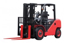 Dieselové vysokozdvižné vozíky 4.0 - 5.5 tun