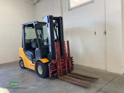 JUNGHEINRICH TFG 435s forklift