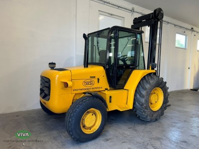 JCB 930 terénní vysokozdvižný vozík