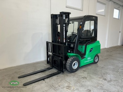 HC CPD25-AEY2-I forklift